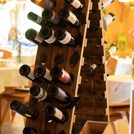 Landgasthof Paradies Szálloda